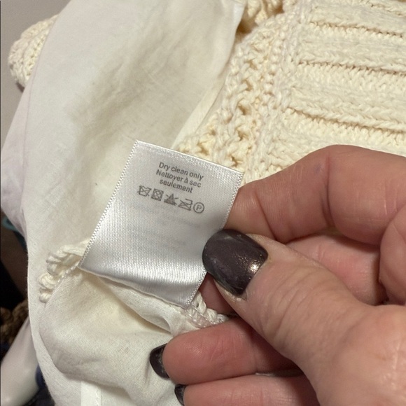 Veronica Beard Ivory Crochet Knit Sleeveless Sweater with Cotton Curved Back Hem - Picture 12 of 12